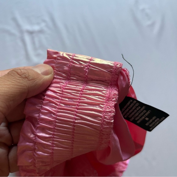 SOI STUDIO pink iridescent shiny cargo utility high rise elastic waist shorts - Picture 4 of 6